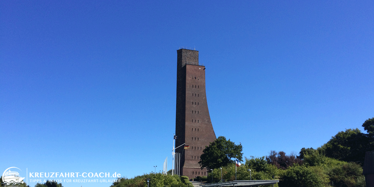 Landausflüge auf eigene Faust - Kiel Ehrenmal in Kiel Laboe
