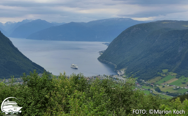 Ausflugstipps Vik - Blick vom Aussichtspunkt Svingen
