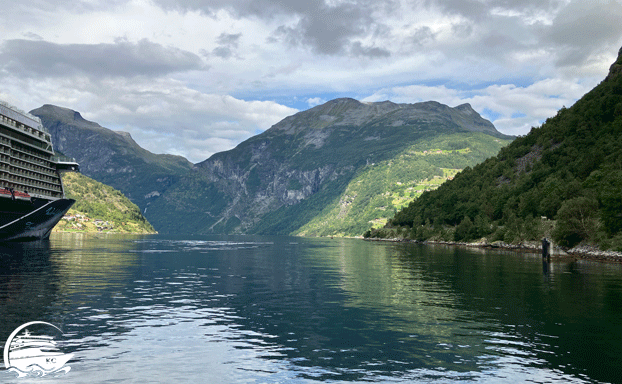 Norwegen mit AIDA - Blick in den Geirangerfjord