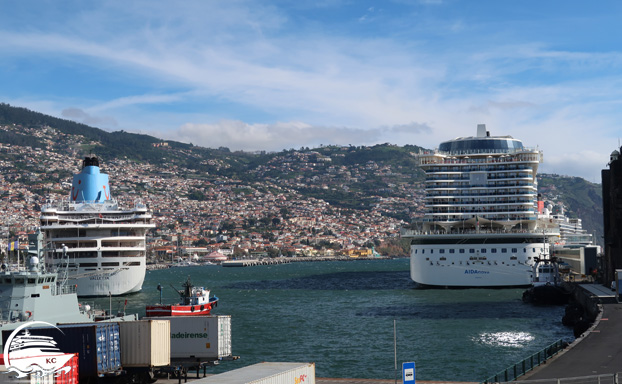 AIDA BLACK FRIDAY - Kanaren - Schiffe in Madeira